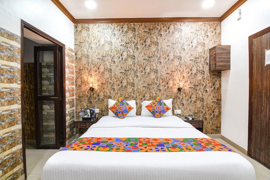 Фото Hotel Diamond Suites
