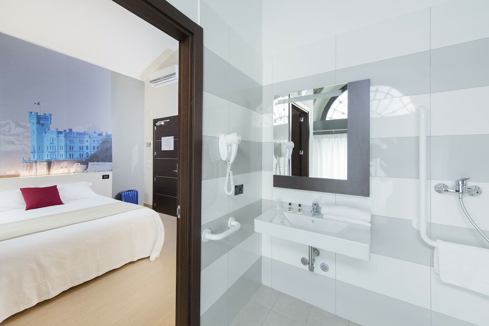 Фото B&B Hotel Trieste