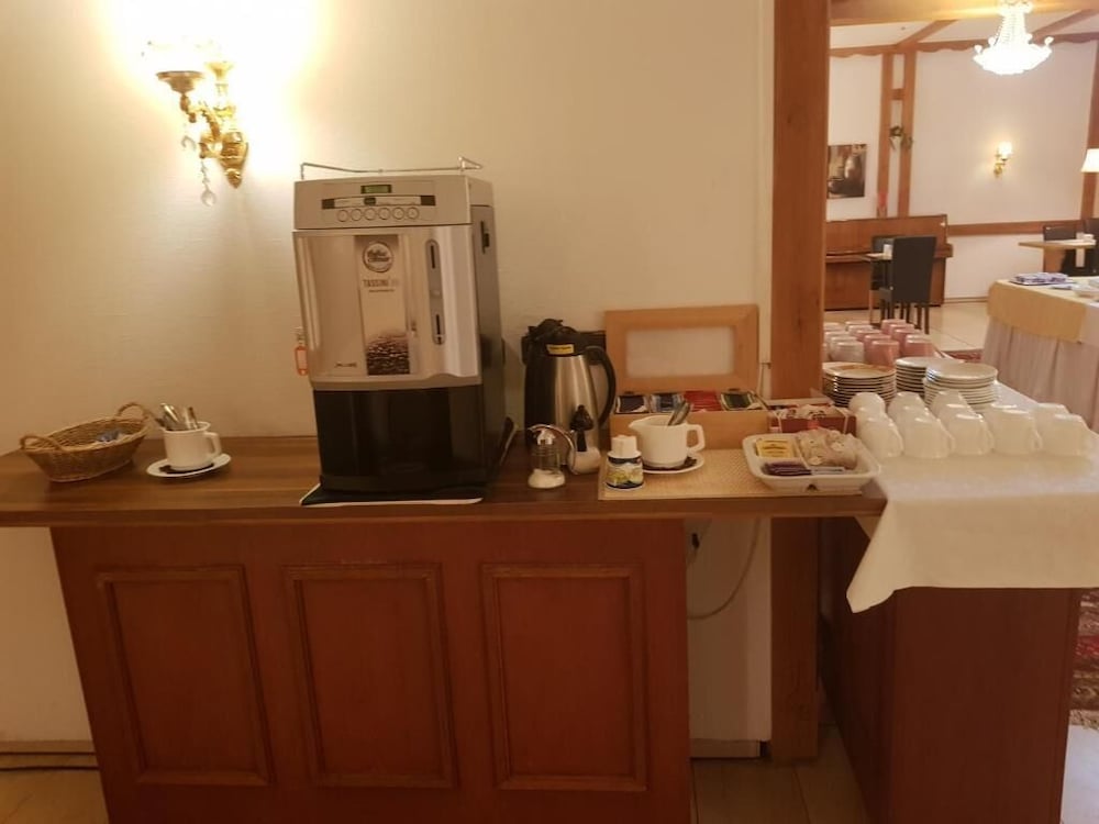 Фото Отель Hafez Bad Salzuflen