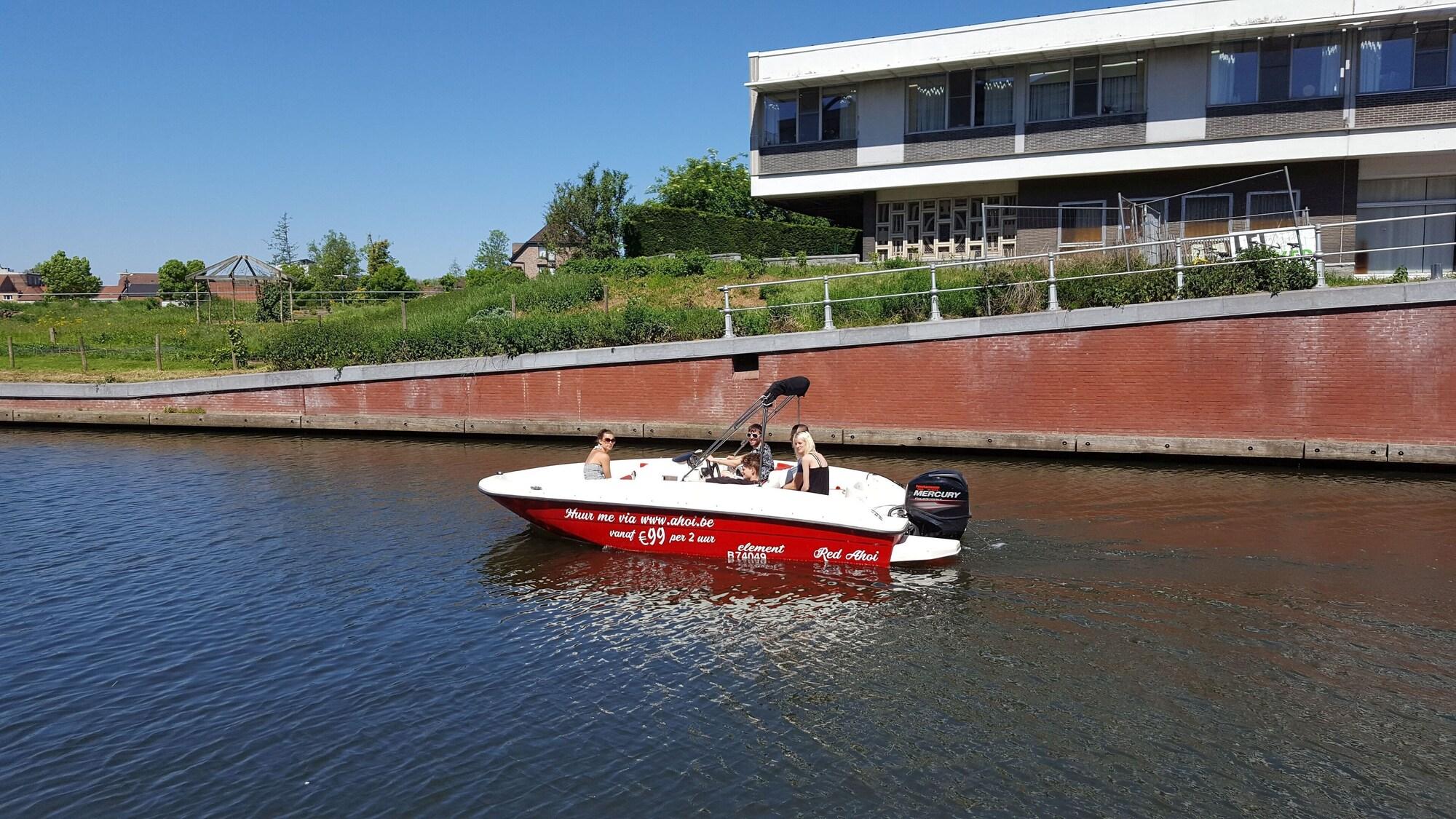 Фото Hotel Restaurant Brasserie Ahoi, Kortrijk