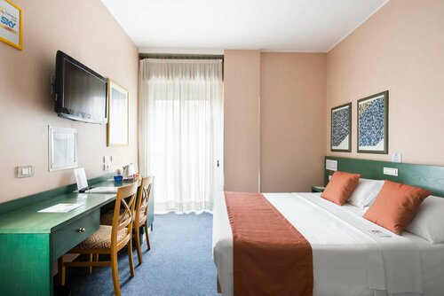 Внешний вид отеля Best Western Hotel Mediterraneo в Катании, фото 3