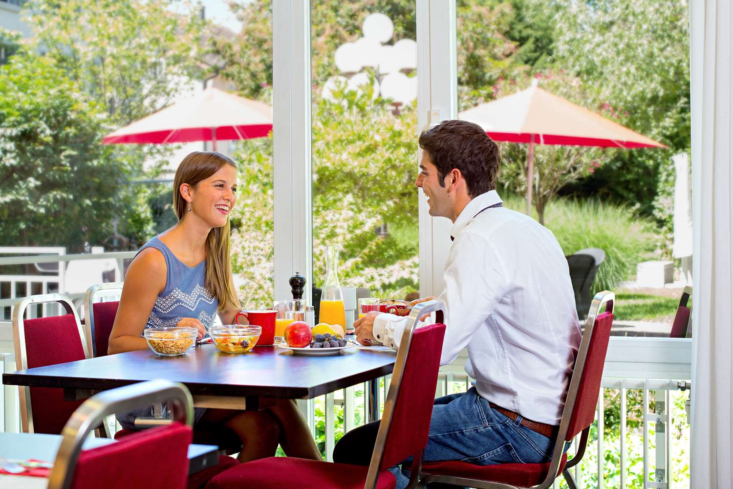 Фото Hotel Wartmann am Bahnhof