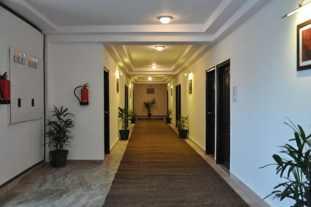 Фото Hotel Krishna Sagar Nh24