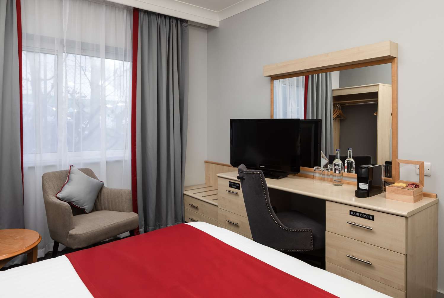 Фото Oyo Flagship London Finchley