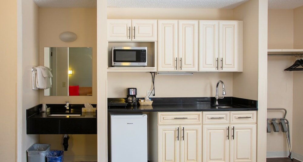 Фото Rundle Mountain Lodge