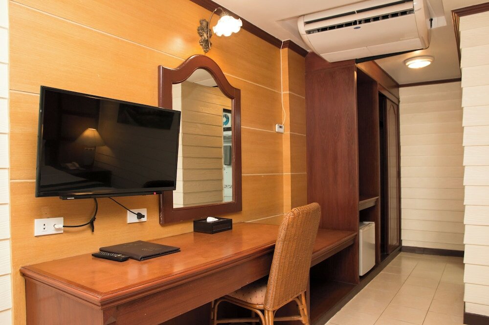 Фото S Lodge Pattaya