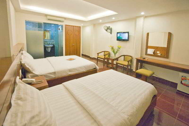 Фото Nouveau Happy Inn