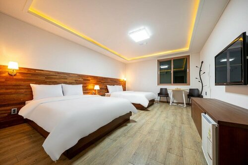 Гостиница F-one Hotel в Мокпхо