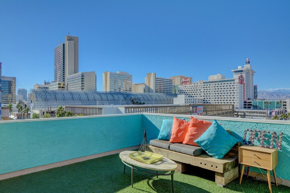 Фото Oasis at Gold Spike - Adults Only