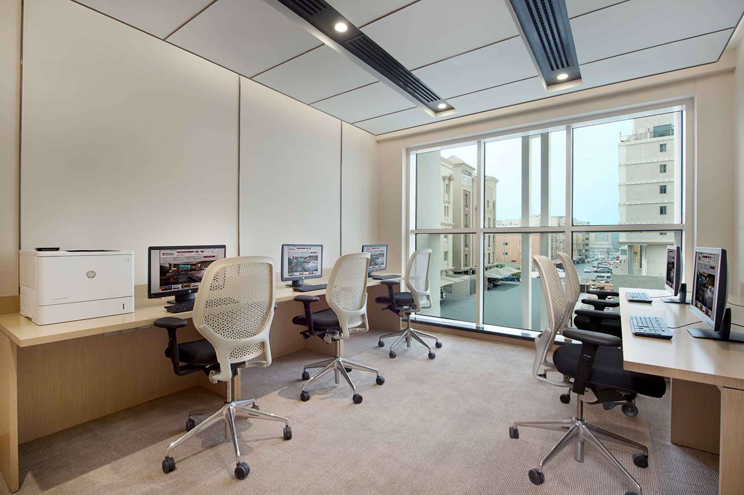 Фото Hilton Garden Inn Al Khobar