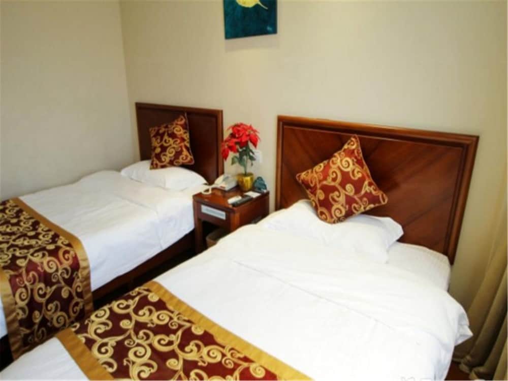 Фото Greentree Inn Jingan Xinzha Road