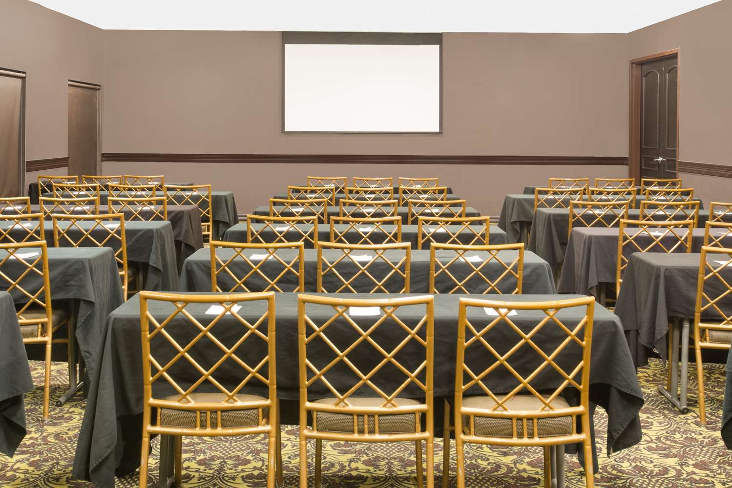 Фото Hawthorn Suites by Wyndham Lubbock