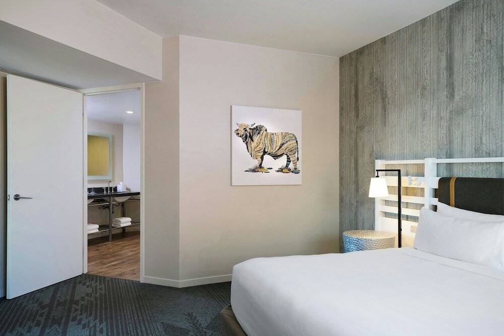 Фото The Worthington Renaissance Fort Worth Hotel