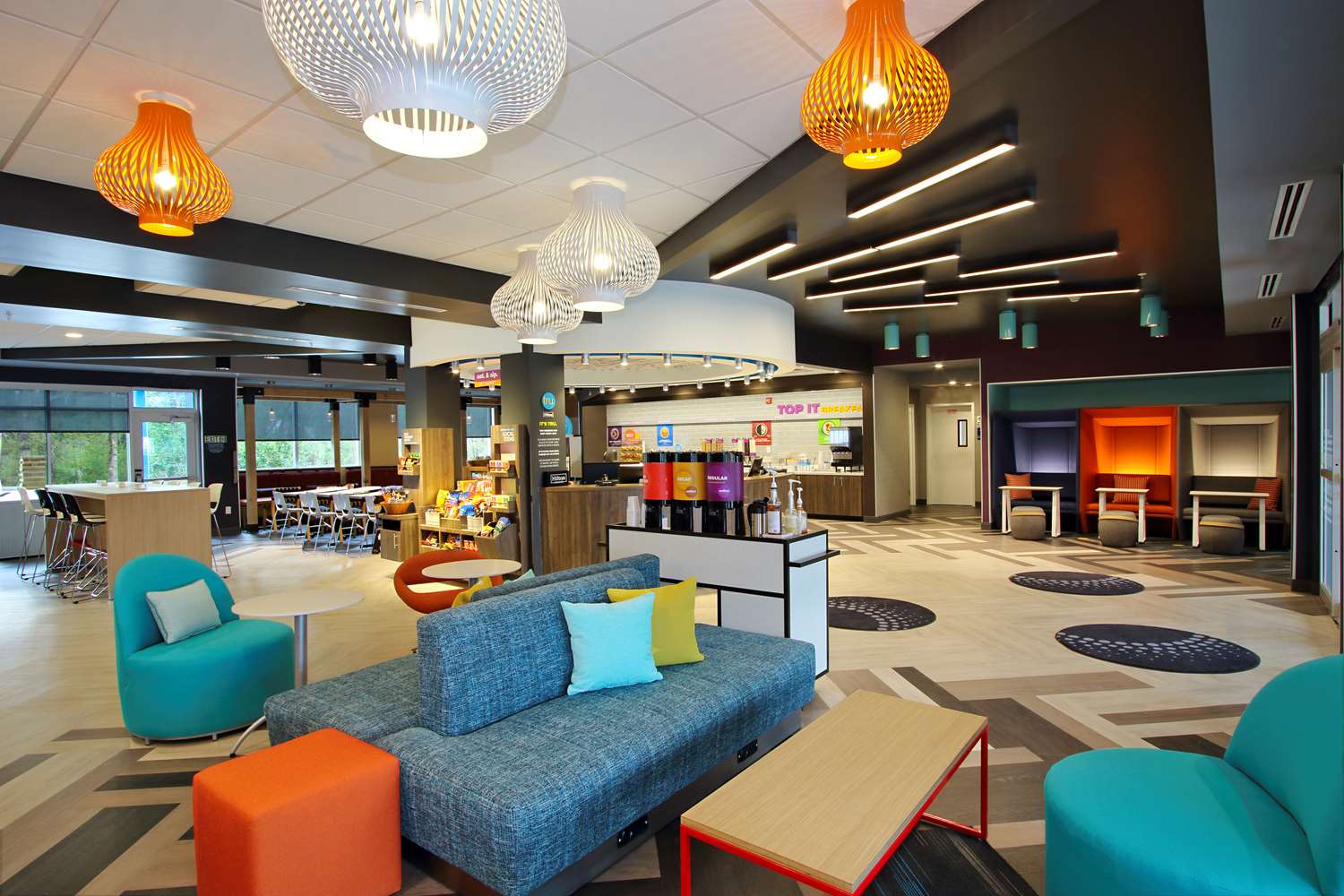 Фото Tru by Hilton Meridian