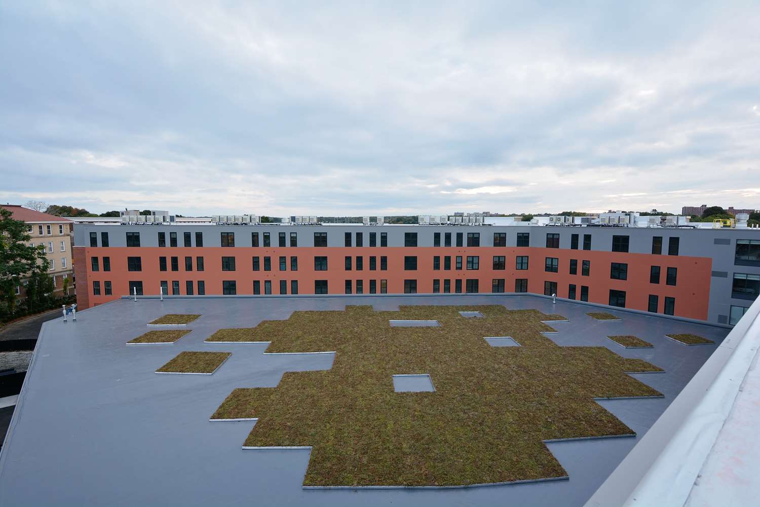 Фото Hampton Inn Salem Boston