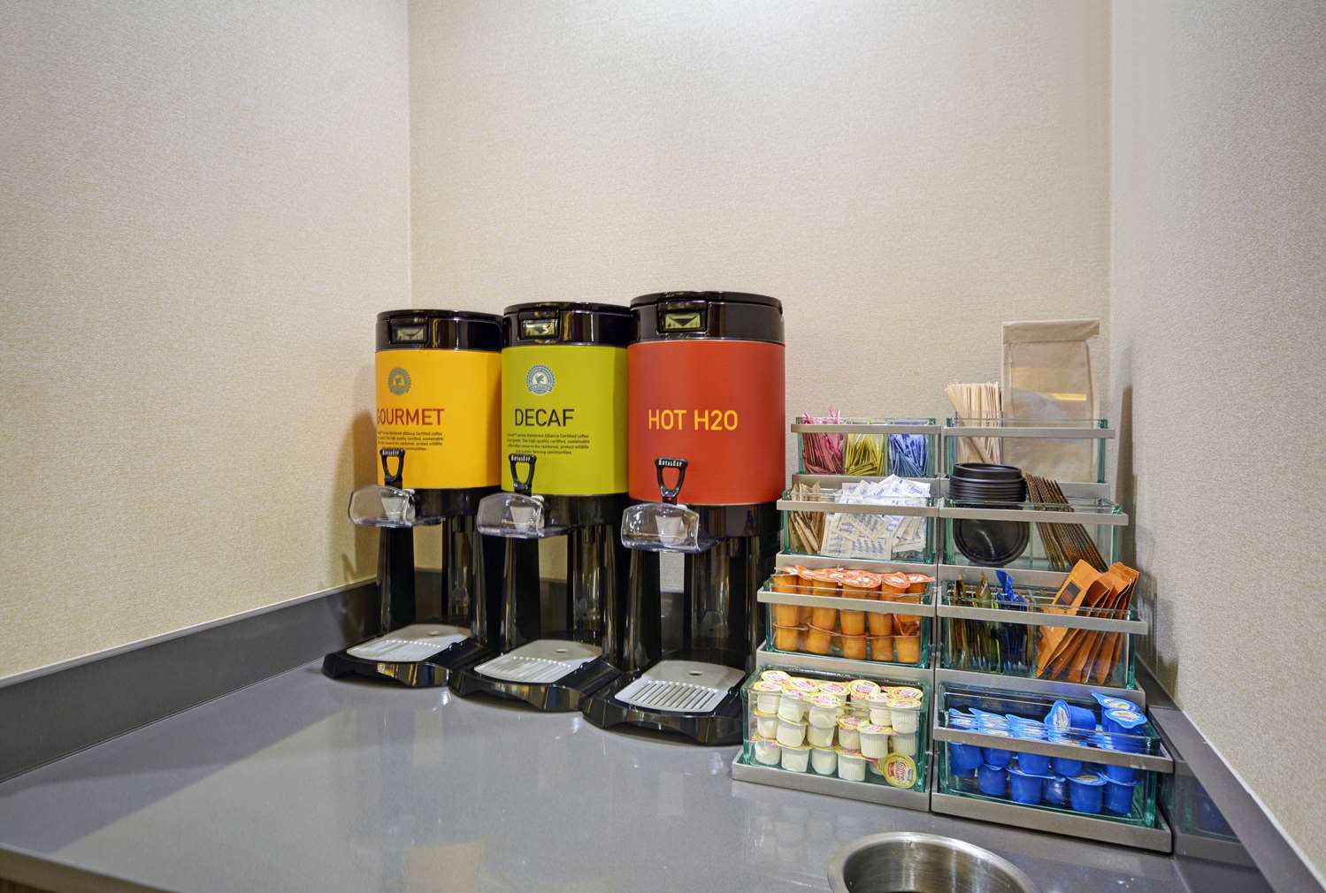 Фото Home2 Suites by Hilton Dallas DeSoto