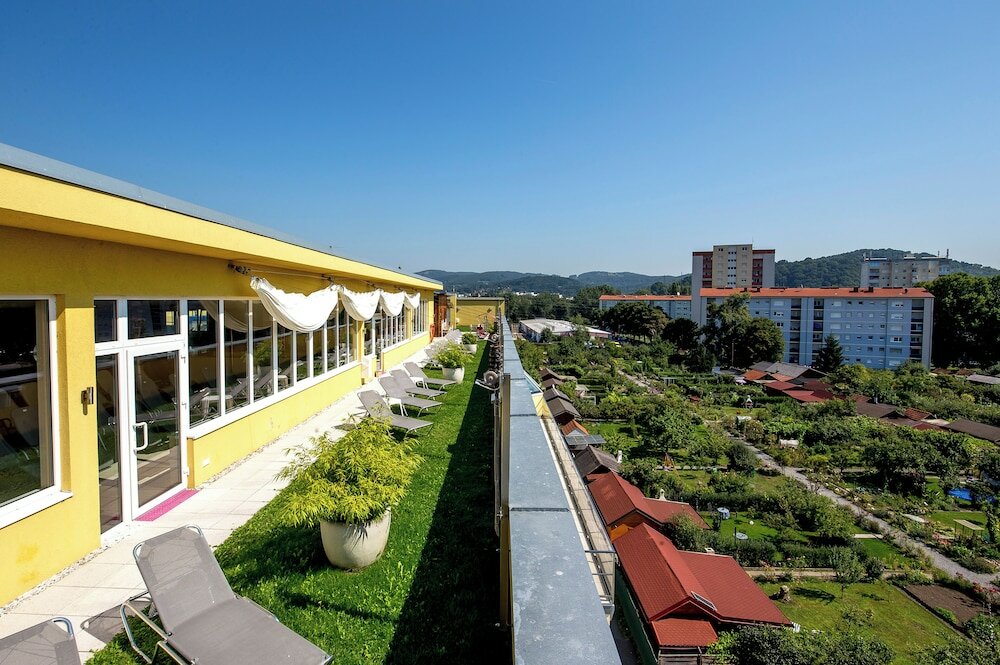 Фото Novapark Flugzeughotel Graz