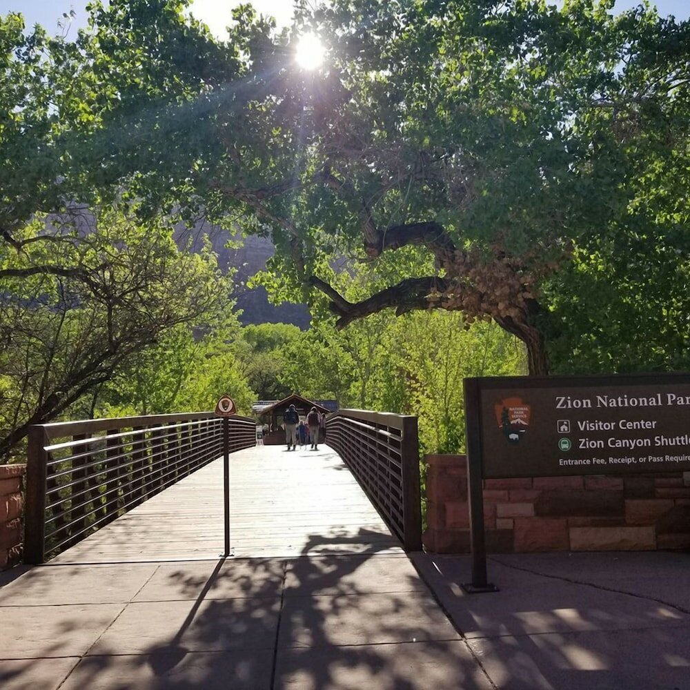 Фото Cable Mountain Lodge