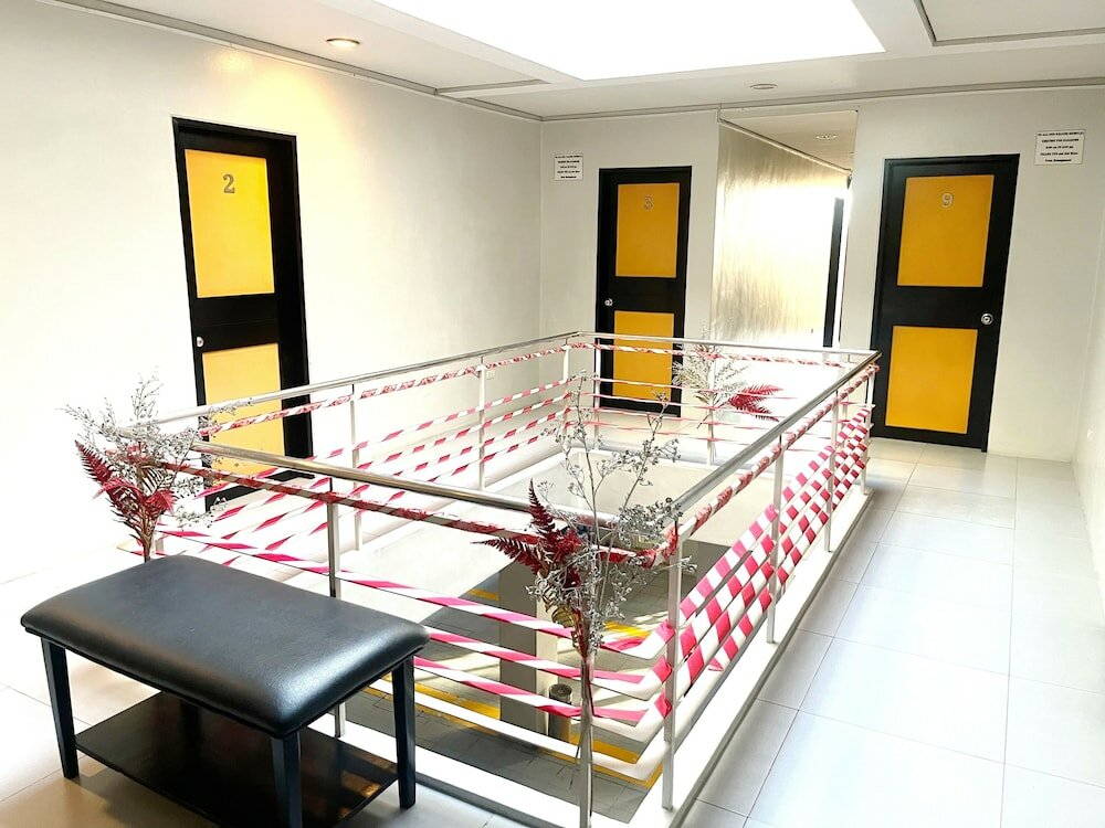 Фото Cinfandel Suites