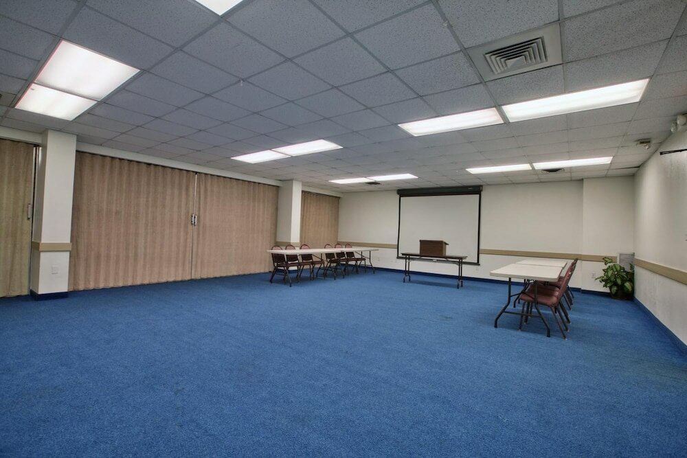 Фото Motel 6 Tallahassee, Fl - Downtown