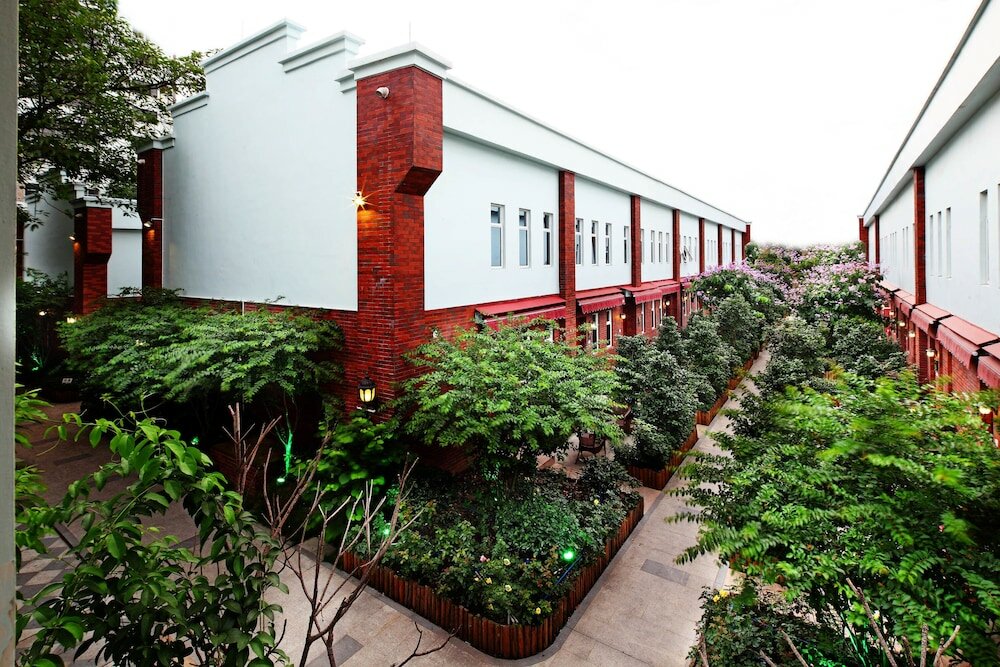 Фото Guangzhou Royal Garden Hotel