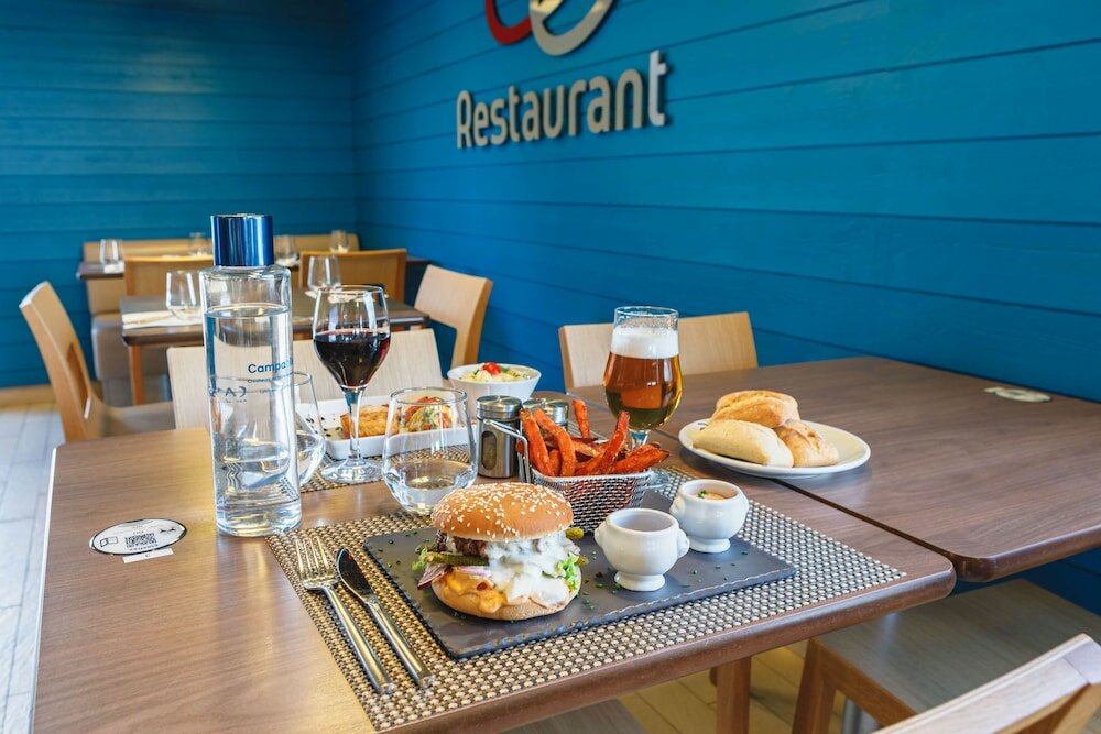 Фото Hotel Campanile Lyon Est Bron Eurexpo