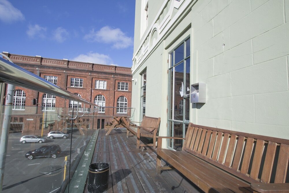 Фото Hotel Waterloo & Backpackers