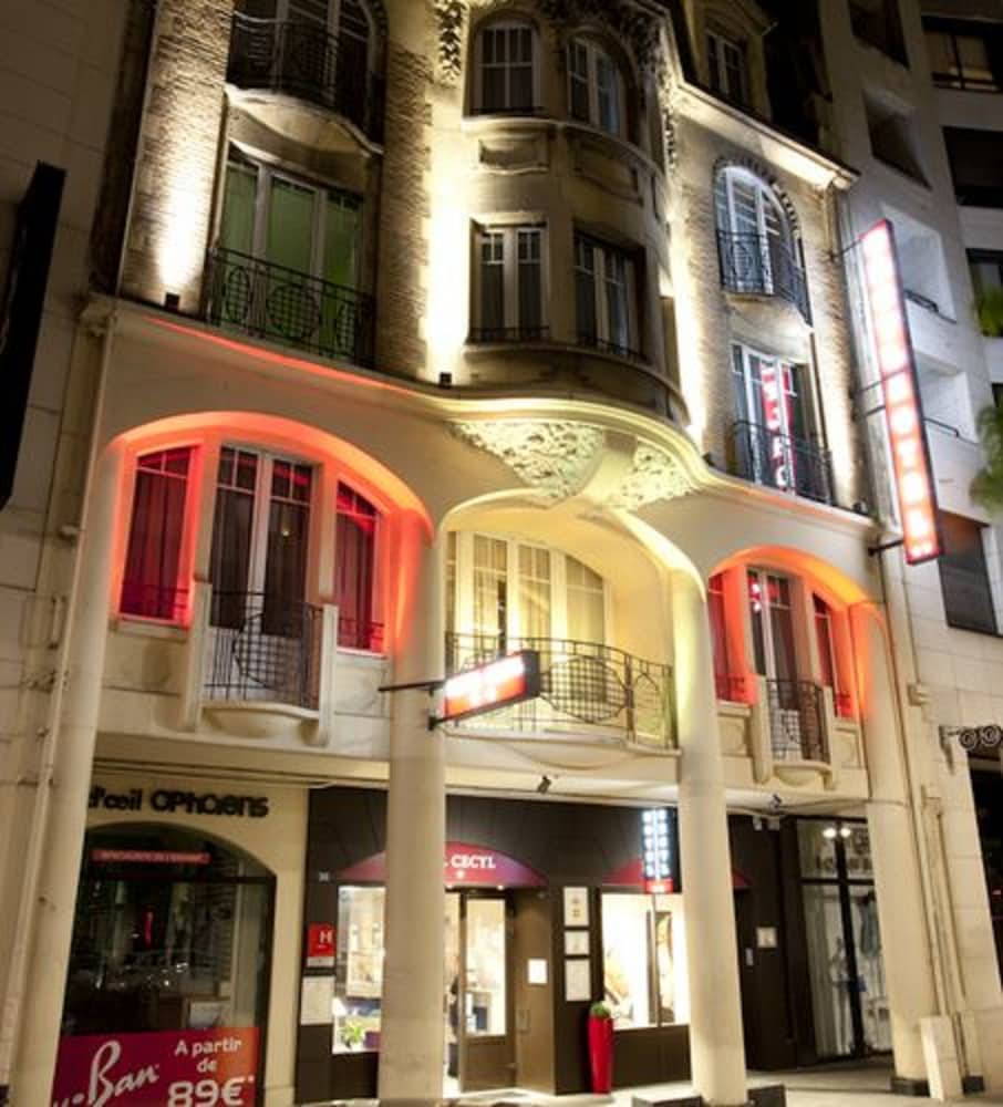 Фото Hotel Cecyl