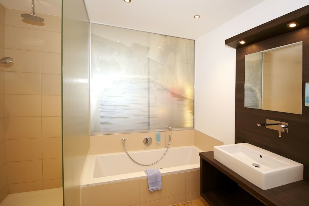 Фото Hotel Zum Senner Zillertal