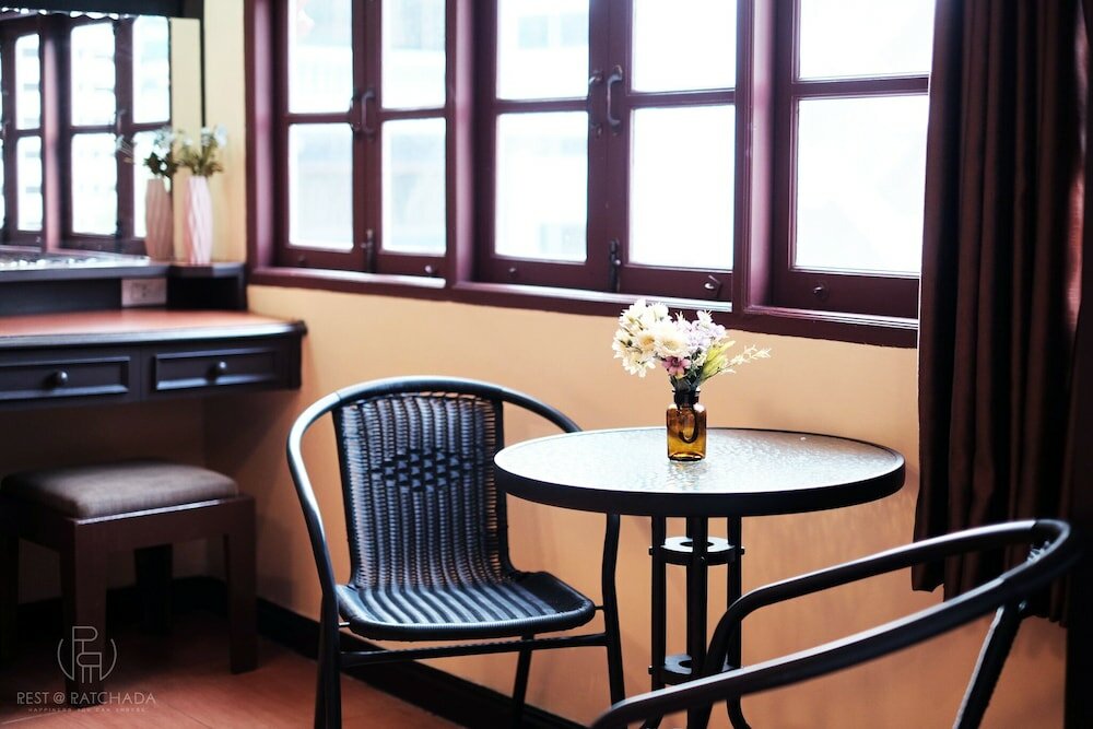 Фото Rest at Ratchada Hotel