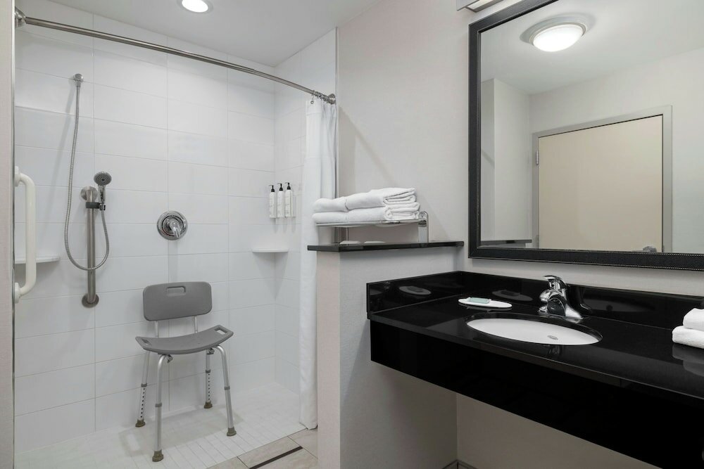 Фото Fairfield Inn & Suites by Marriott Chincoteague Island Waterfront