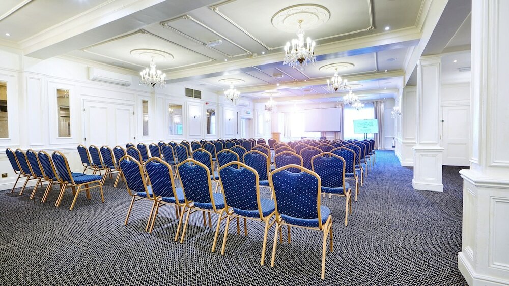 Фото County Hotel Chelmsford