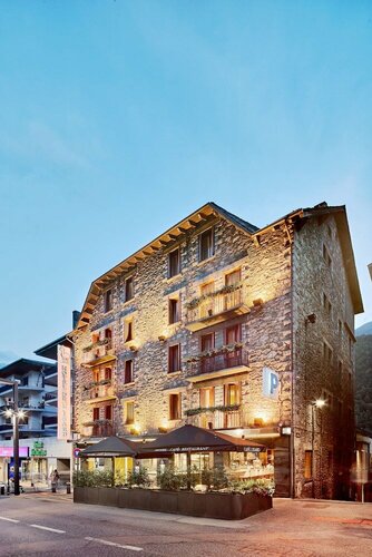 Внешний вид отеля Hotel de l'Isard в Андорра-ла-Велье, фото 4