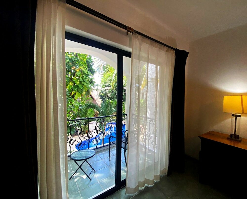 Фото Hacienda Paradise Hotel by Hospitality Wellbeing