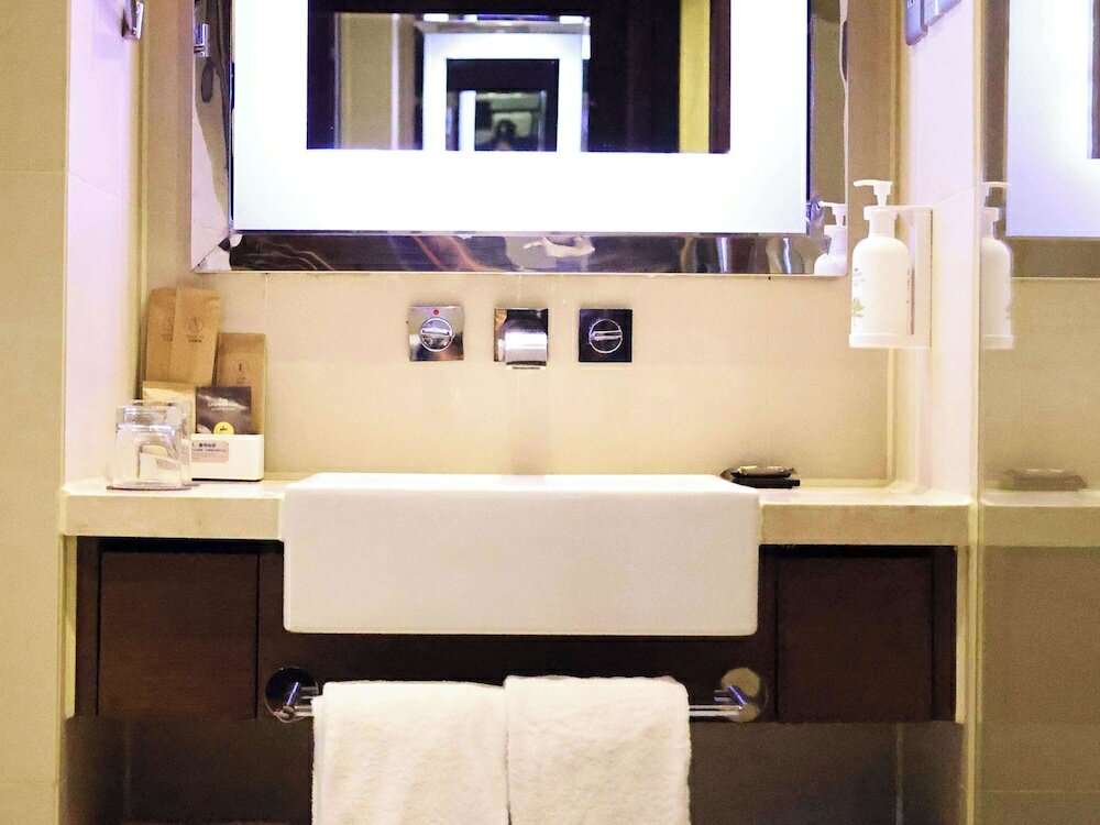 Фото Novotel Nanjing Central Suning