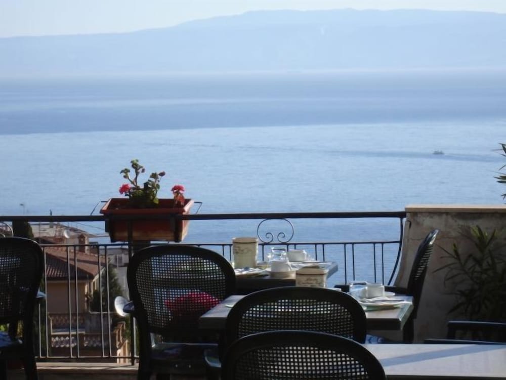 Фото Hotel Condor