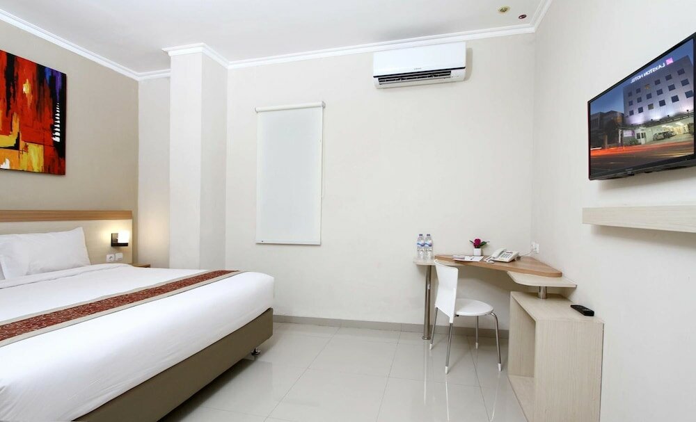 Фото Laxston Hotel by Front One