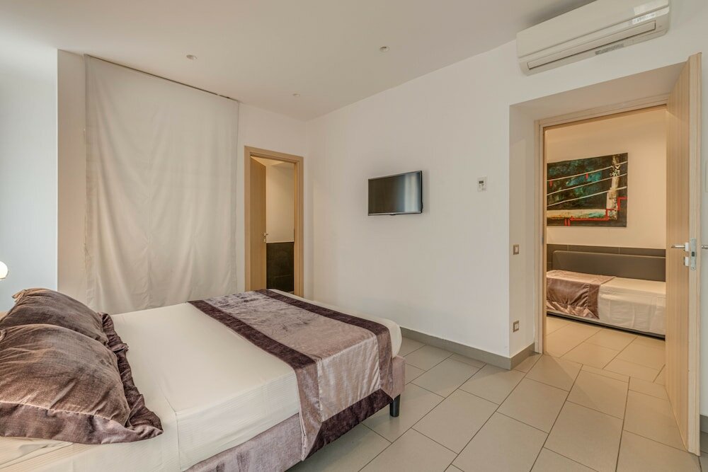 Фото Trevi Palace Hotel