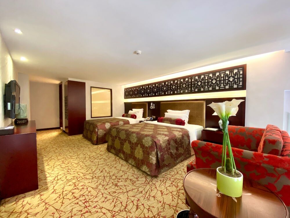 Фото Metropole Hotel