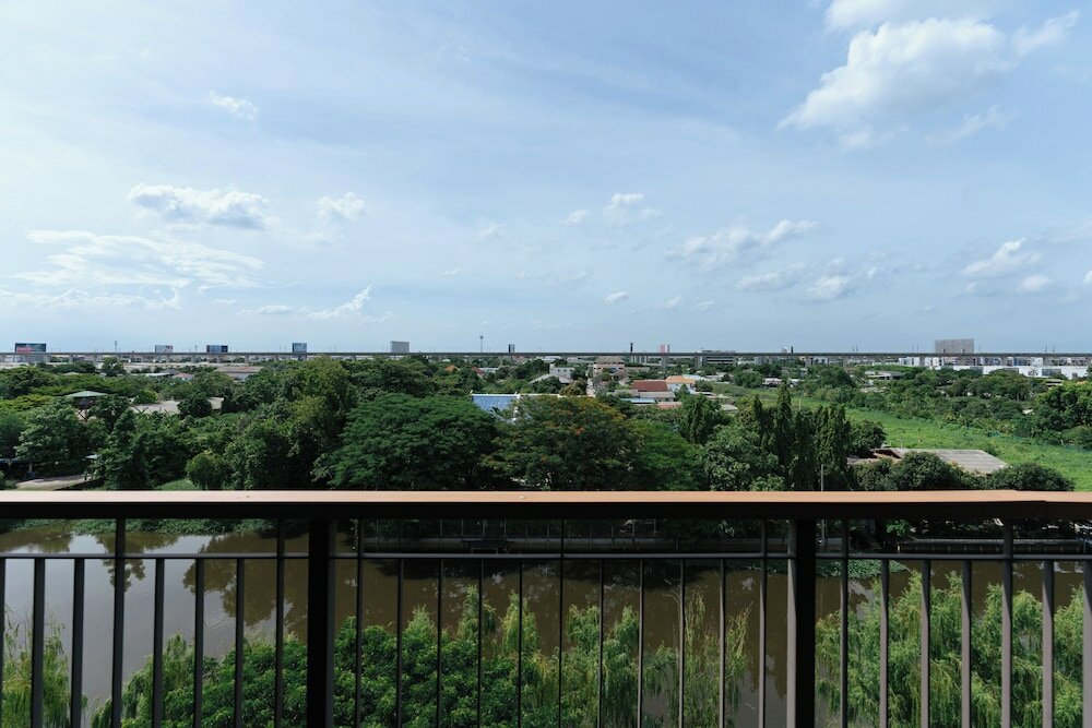 Фото Courtyard by Marriott Bangkok Suvarnabhumi Airport