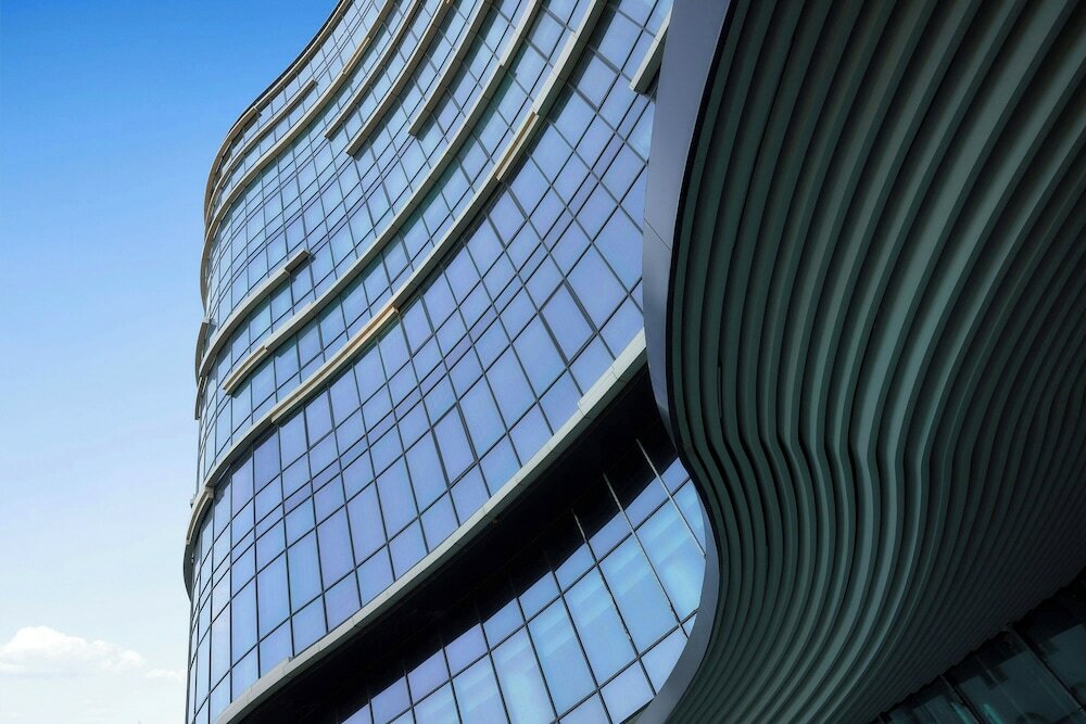 Фото Paragraph Freedom Square, a Luxury Collection Hotel