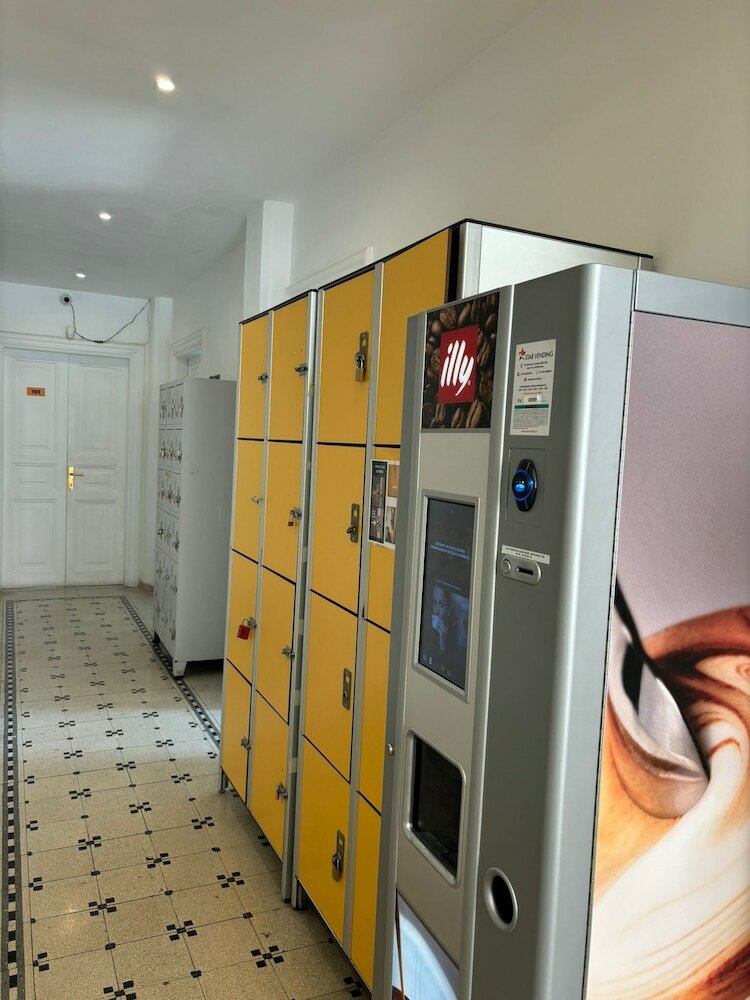 Фото Rome Experience Hostel