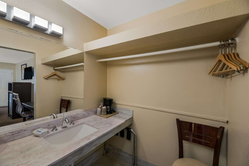 Фото Rodeway Inn Flagstaff - Downtown