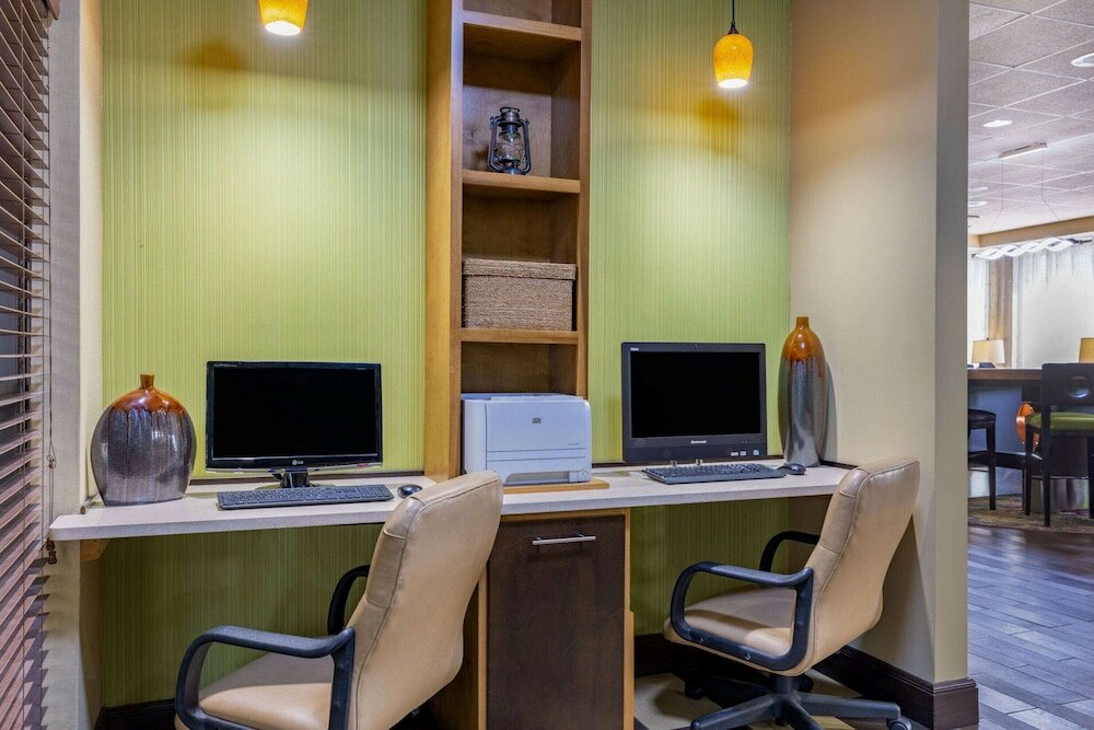 Фото Baymont by Wyndham Columbus Ga