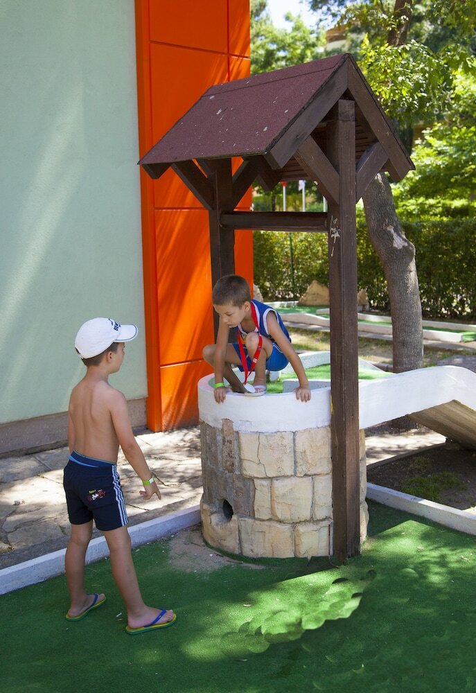 Фото Mpm Kalina Garden Hotel