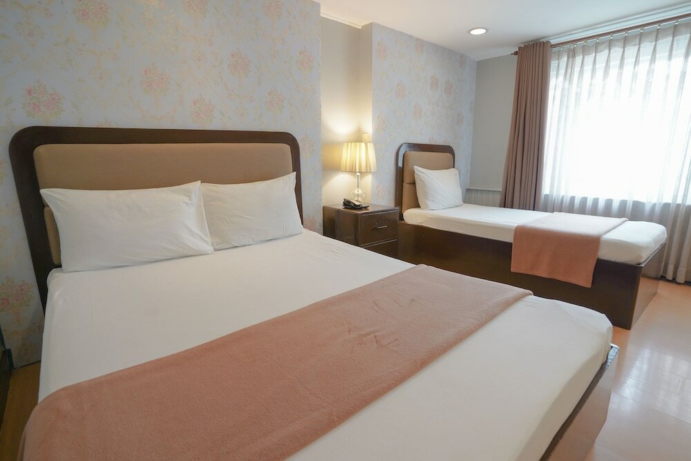 Фото Arzo Hotel Manila