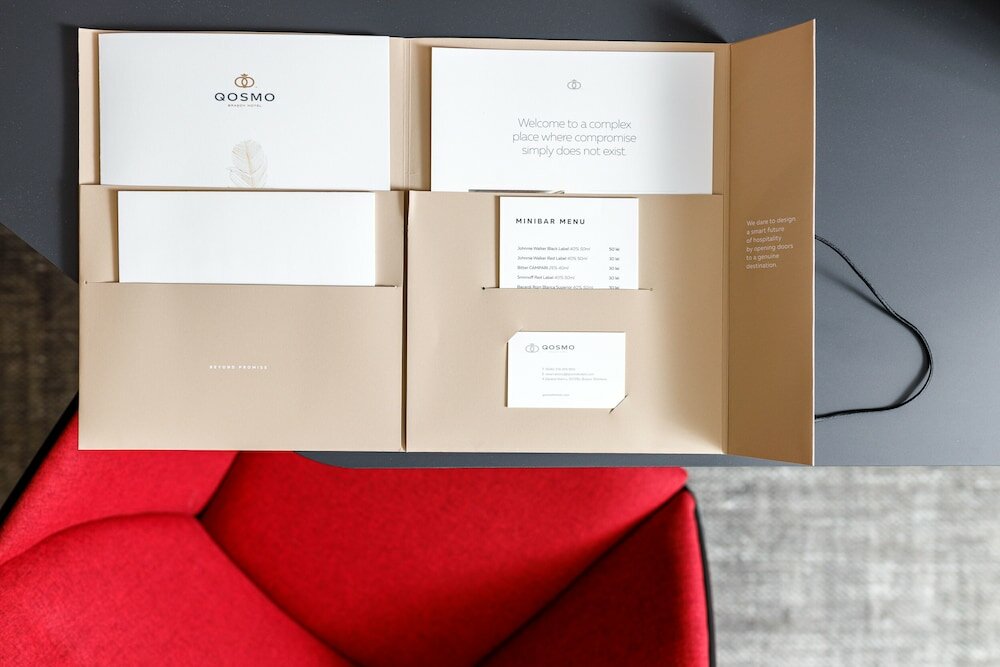 Фото Qosmo Brasov Hotel