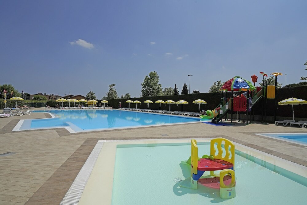 Фото Residence Villaggio Tiglio