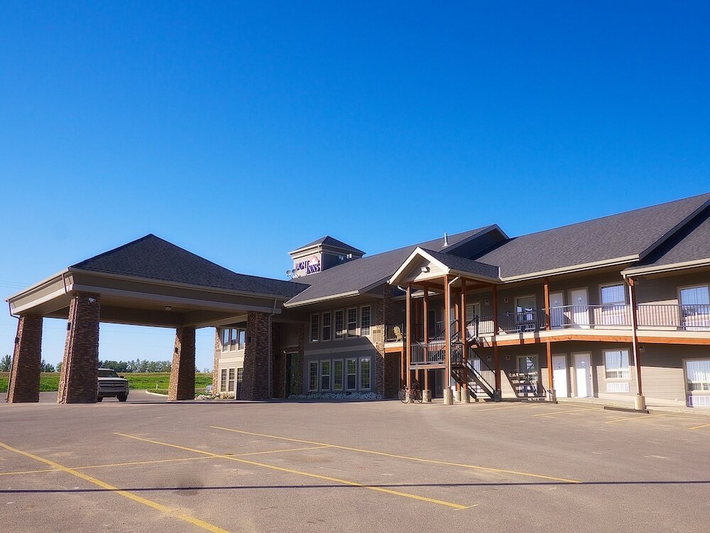 Фото BCMInns Lac La Biche