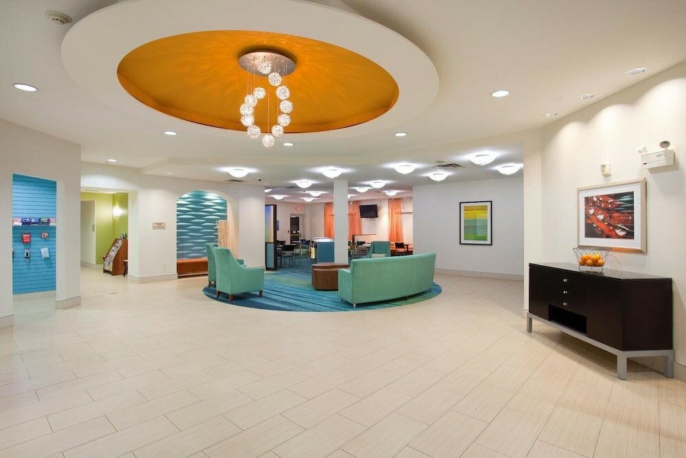 Фото SpringHill Suites by Marriott Portland Airport